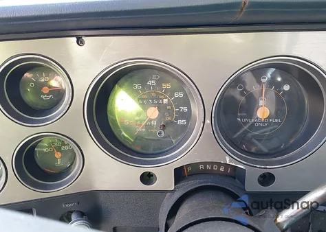 1988 Chevrolet Suburban R20 from USA, damaged, VIN 1GNGR26NXJF113866